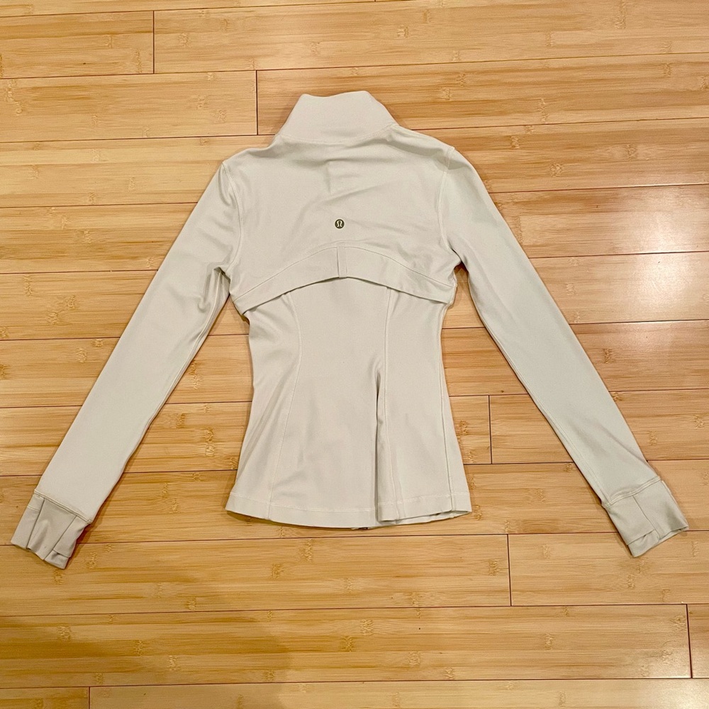 WORN ONCE LULULEMON DEFINE NULU AUTHENTIC JACKET - Picture 7 of 12